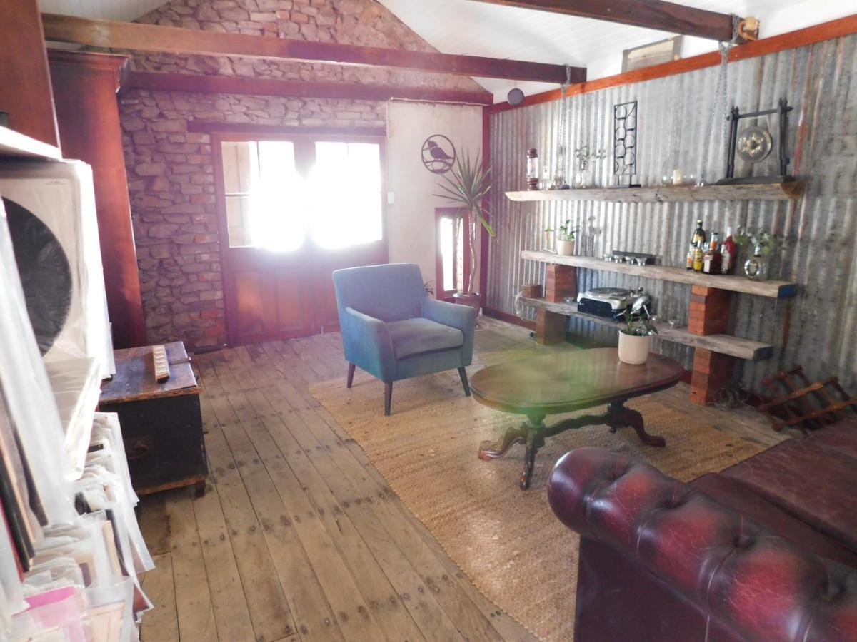 Tara Stables Chalet Littlehampton